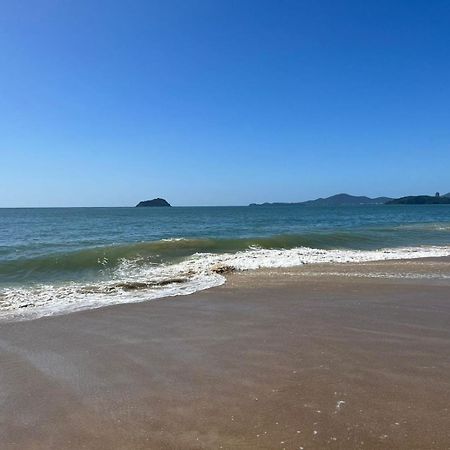 Ape Estilo Resort C/ Pe Na Areia E Vista Mar, Proximo Ao Beto Carrero Piçarras 외부 사진