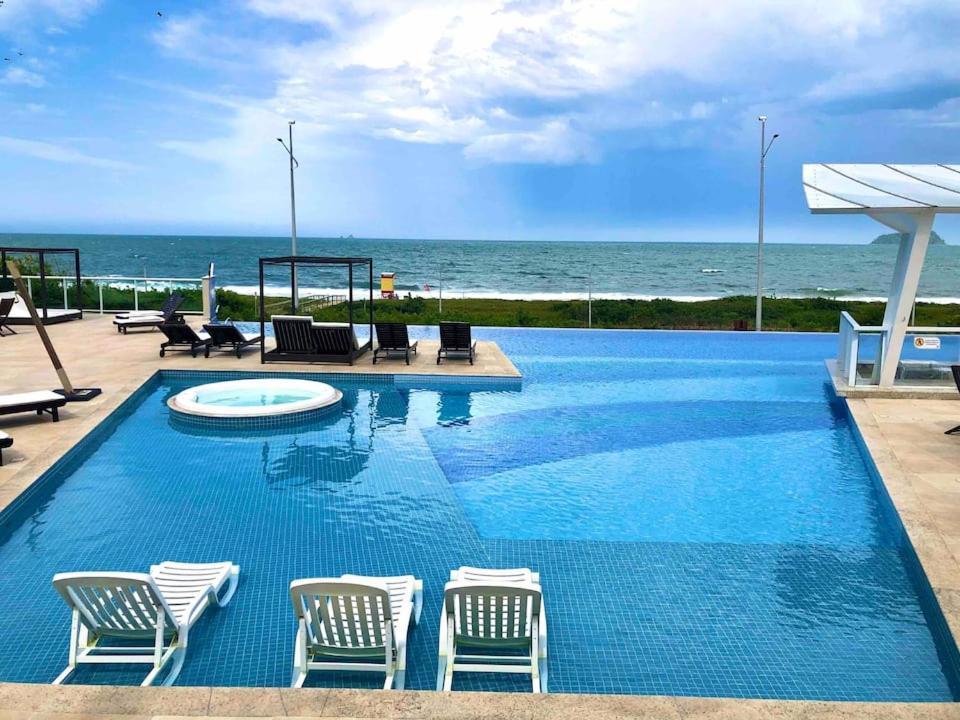 Ape Estilo Resort C/ Pe Na Areia E Vista Mar, Proximo Ao Beto Carrero Piçarras 외부 사진